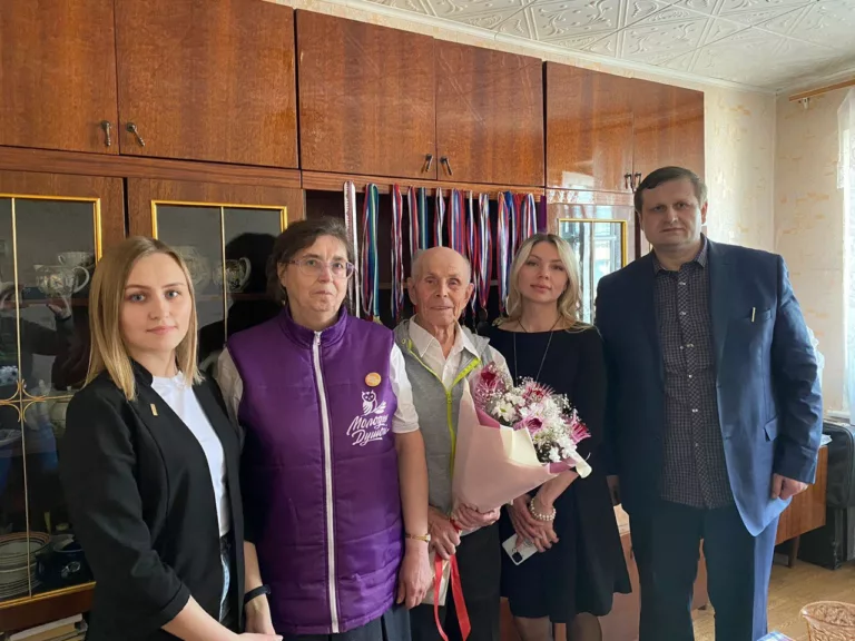Сотрудники обособленного подразделения г. Йошкар-Ола совместно с газетой ПРОгород приняли участие в социальной акции «Спасибо ветеранам».
